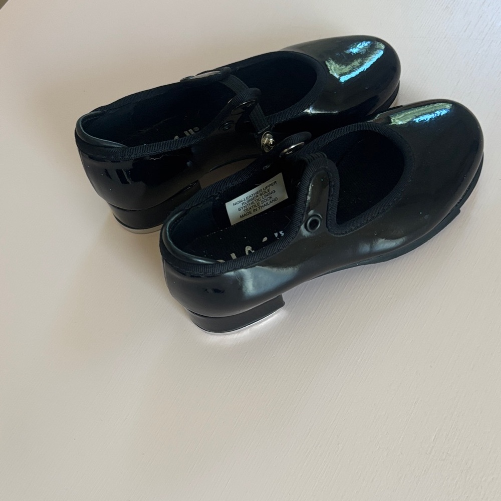 Tap shoes